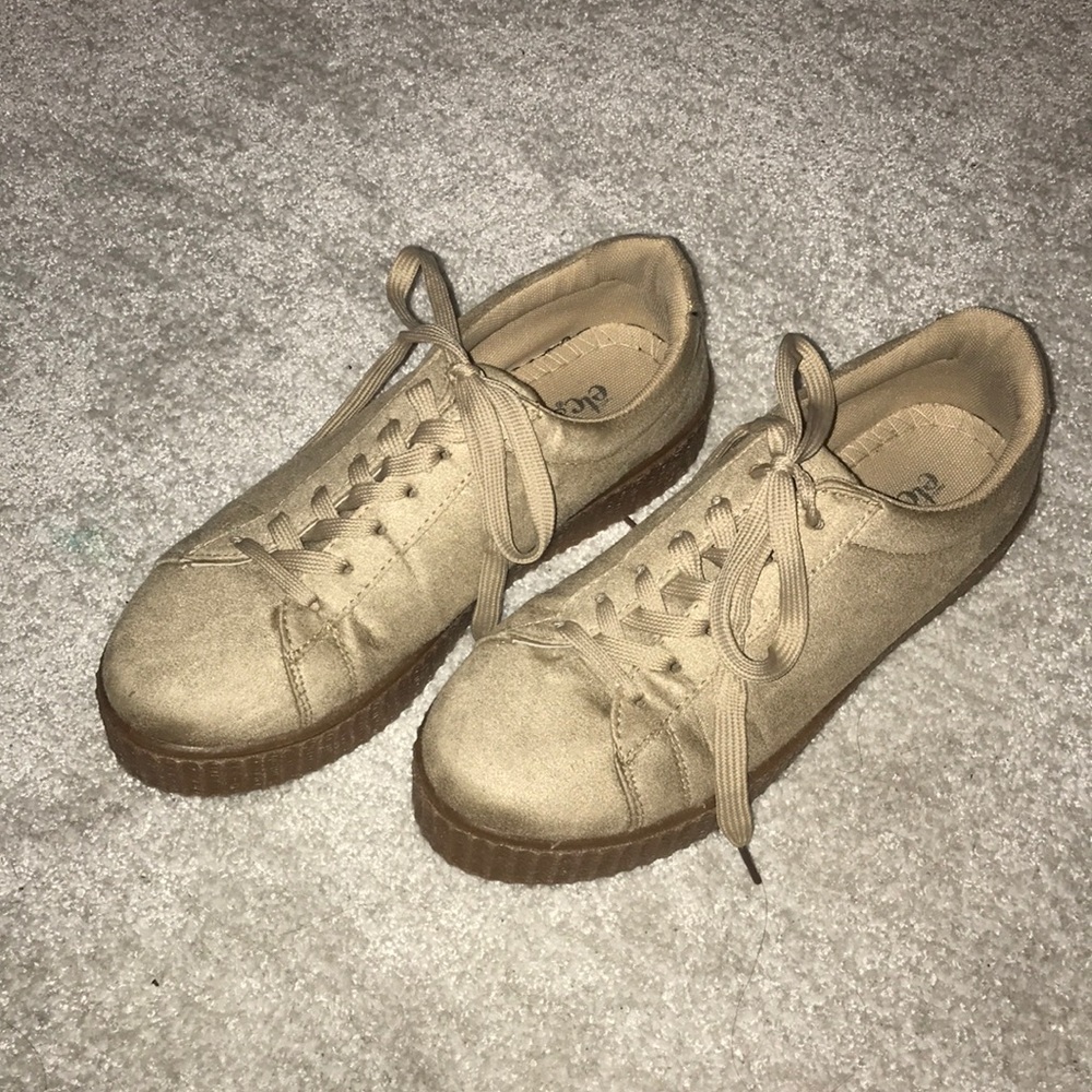 Tan suede Rue 21 platform sneakers